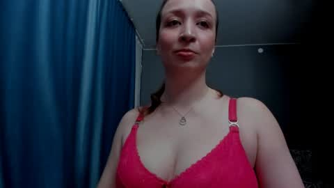 Snapshot of eva_rikchter chatting on April 2026 07:48:01 PM Ice Goddess online show from April 2026 07:48:01 PM