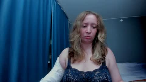 Snapshot of eva_rikchter chatting on July 2026 08:04:02 PM Ice Goddess online show from July 2026 08:04:02 PM