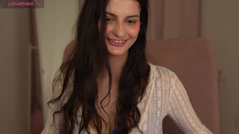 Snapshot of eva_ro chatting on January 2025 04:03:01 PM EVA  online show from January 2025 04:03:01 PM