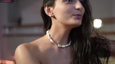 Snapshot of eva_ro chatting on March 2025 10:30:02 PM EVA  online show from March 2025 10:30:02 PM