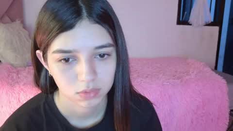 Snapshot of eva_sin18 chatting on May 2026 11:21:01 PM Eva Sin online show from May 2026 11:21:01 PM