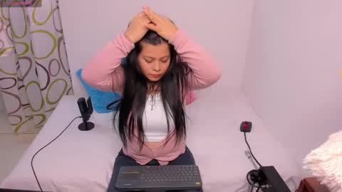 Snapshot of eva_sweet2 chatting on December 2024 11:25:01 PM Estefania online show from December 2024 11:25:01 PM