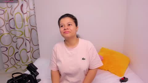 Snapshot of eva_sweet2 chatting on December 2024 02:14:02 PM Estefania online show from December 2024 02:14:02 PM