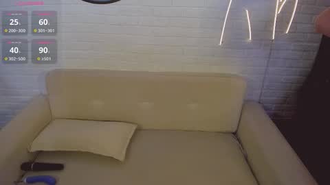 Snapshot of eva_willise chatting on December 2025 03:41:01 PM Hi Im Eva new here online show from December 2025 03:41:01 PM