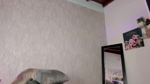 Eva online show from November 2025 01:00:02 PM