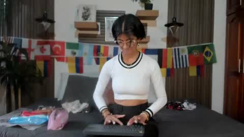 Snapshot of evaa_campbell chatting on July 2026 12:20:02 PM Eva online show from July 2026 12:20:02 PM