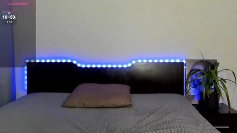 Snapshot of evablisss chatting on October 2025 12:44:02 PM Eva online show from October 2025 12:44:02 PM