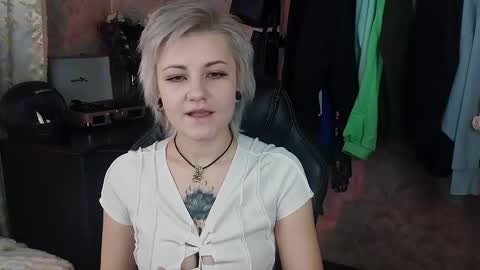 Snapshot of evabrownie chatting on February 2025 09:30:01 AM Eva Brownie online show from February 2025 09:30:01 AM