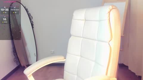 Eva  online show from January 2025 05:41:02 AM