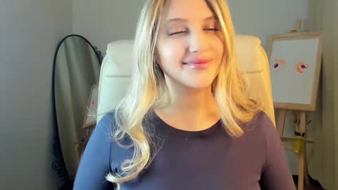 Eva  online show from January 2025 02:38:02 AM