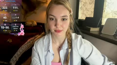 evacarter1 online show from April 2026 01:44:01 PM