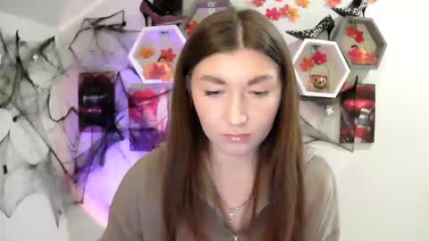 Evachaturbatte online show from October 2025 09:21:01 AM