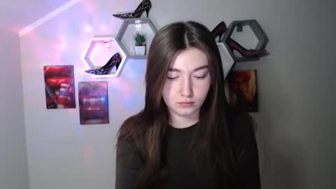 Evachaturbatte online show from February 2026 06:21:02 AM