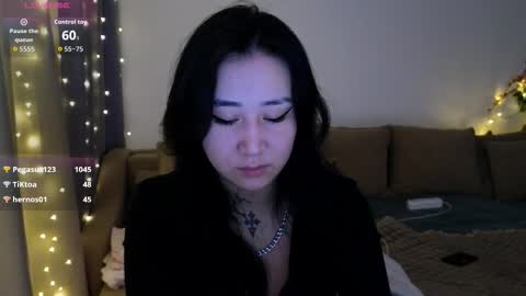 Eva online show from November 2025 07:45:02 PM