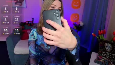 Snapshot of evafolverr chatting on November 2025 07:00:01 AM Eva online show from November 2025 07:00:01 AM