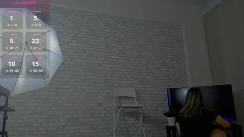 Snapshot of evafolverr chatting on November 2025 07:17:01 AM Eva online show from November 2025 07:17:01 AM