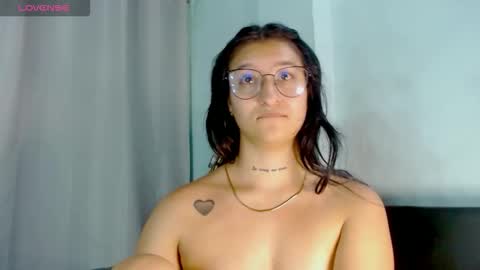 Snapshot of evah_lee chatting on March 2026 07:15:01 AM Evah Lee online show from March 2026 07:15:01 AM