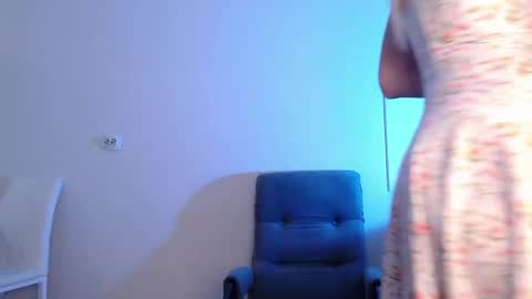 Snapshot of evahailey_ chatting on May 2026 04:08:01 AM Eva online show from May 2026 04:08:01 AM