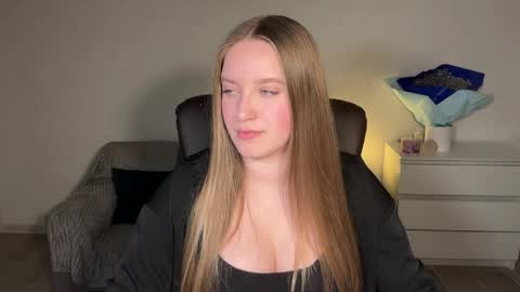 Eva online show from April 2026 08:33:01 PM