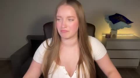 Snapshot of evajuly chatting on June 2026 08:07:01 PM Eva online show from June 2026 08:07:01 PM