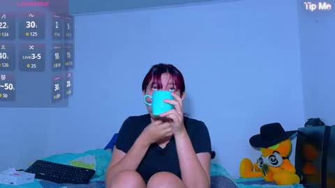 Snapshot of evaluna_02 chatting on May 2026 12:22:02 PM evaluna_02 online show from May 2026 12:22:02 PM