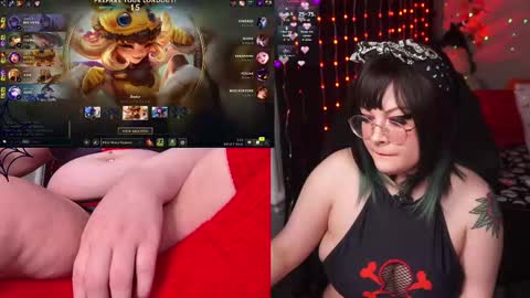 Eva  online show from November 2025 10:56:02 PM