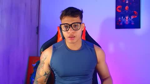 Snapshot of evan_greey chatting on November 2025 11:20:02 PM EVAN GREY online show from November 2025 11:20:02 PM