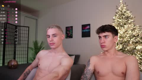 Snapshot of evan_white_ chatting on December 2024 04:59:02 PM evan_white_ online show from December 2024 04:59:02 PM