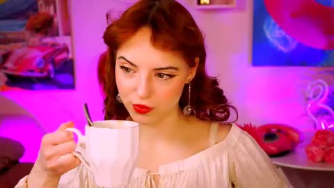 Eva  online show from February 2025 12:15:02 PM