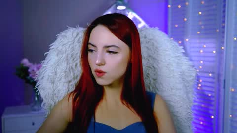 Eva  online show from November 2025 03:47:01 PM