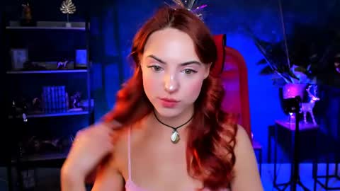 Snapshot of evanellson chatting on June 2026 12:15:01 PM Eva online show from June 2026 12:15:01 PM