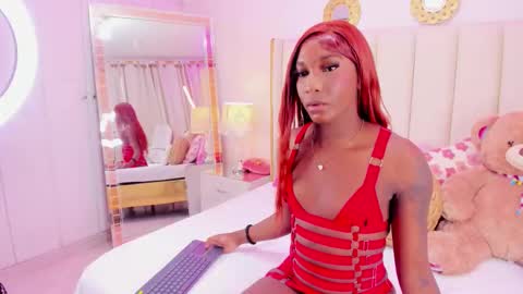 evangelin_ts online show from November 2025 01:47:02 PM