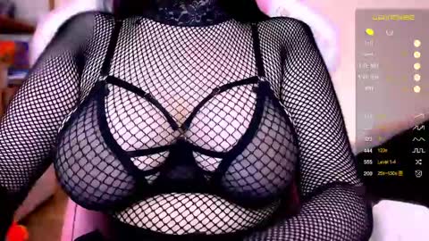 Snapshot of evangelinavangelisx chatting on April 2026 03:04:01 PM Streams schedule Wed Thursday Friday Saturday Sunday 1100-1700GMT Monday and Tuesday Day offs online show from April 2026 03:04:01 PM