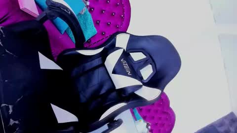 Snapshot of evanllelyne chatting on March 2026 02:22:02 PM evanllelyne online show from March 2026 02:22:02 PM