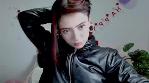 Snapshot of evanss_lx chatting on September 2025 06:53:02 PM Evanssa lx online show from September 2025 06:53:02 PM