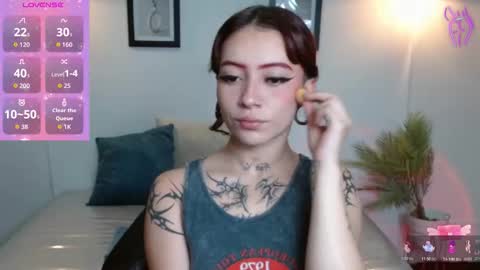 Snapshot of evanss_lx chatting on November 2025 07:02:02 PM Evanssa lx online show from November 2025 07:02:02 PM