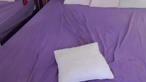 Snapshot of evapeachh chatting on April 2026 02:51:02 AM Eva online show from April 2026 02:51:02 AM