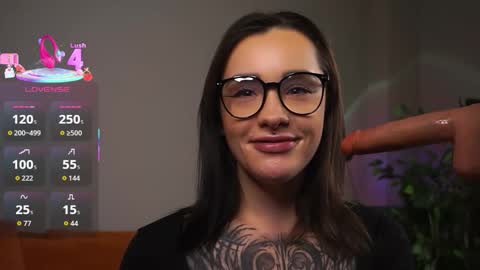 Snapshot of evarabbit chatting on December 2025 04:06:01 AM Eva online show from December 2025 04:06:01 AM