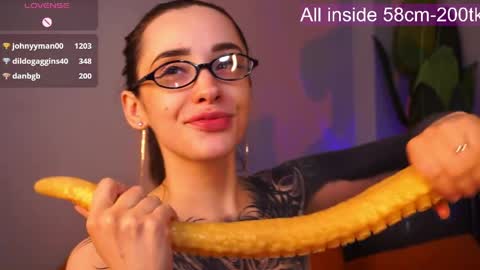 Snapshot of evarabbit chatting on April 2026 04:46:01 AM Eva online show from April 2026 04:46:01 AM