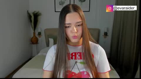 Snapshot of evaraider chatting on March 2026 01:22:01 PM Eva online show from March 2026 01:22:01 PM