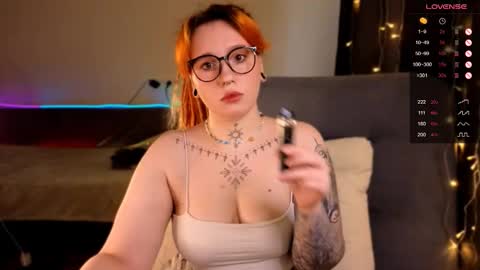 Moon online show from November 2025 09:00:02 AM