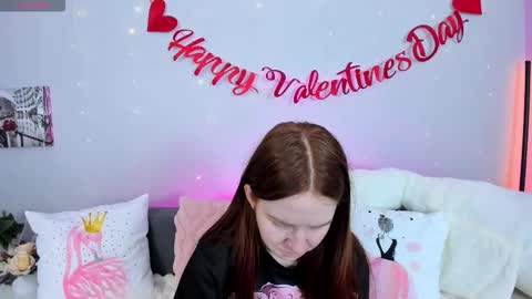 Snapshot of evarey_ chatting on February 2026 05:03:02 AM Adelina online show from February 2026 05:03:02 AM