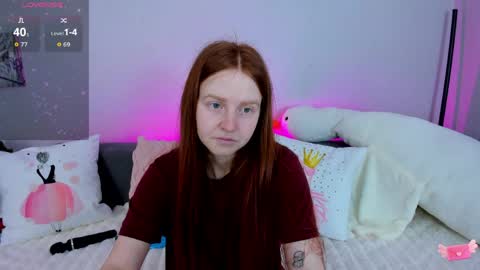 Snapshot of evarey_ chatting on March 2026 04:35:01 AM Adelina online show from March 2026 04:35:01 AM