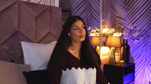 EvaRhea online show from November 2025 03:45:01 AM