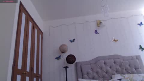 EVA SANTANA  online show from October 2025 11:47:02 AM