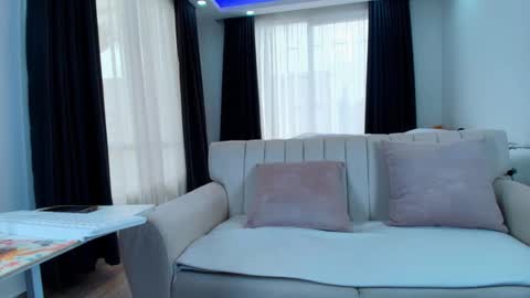  EVA LUNA online show from January 2026 05:39:01 PM