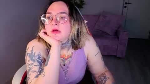 Snapshot of evathewitcher chatting on July 2026 01:41:01 AM EvaTheWitcher online show from July 2026 01:41:01 AM