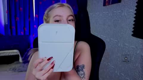 Snapshot of evavibe chatting on March 2026 06:07:02 AM evavibe online show from March 2026 06:07:02 AM