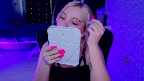 Snapshot of evavibe chatting on March 2026 05:52:02 AM evavibe online show from March 2026 05:52:02 AM