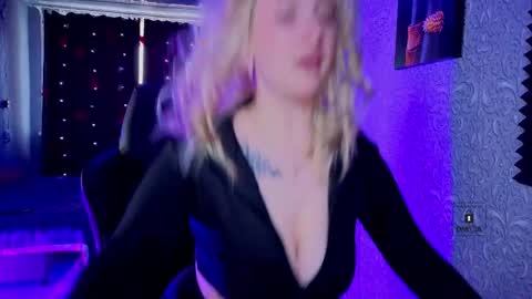 Snapshot of evavibe chatting on March 2026 06:25:01 AM evavibe online show from March 2026 06:25:01 AM